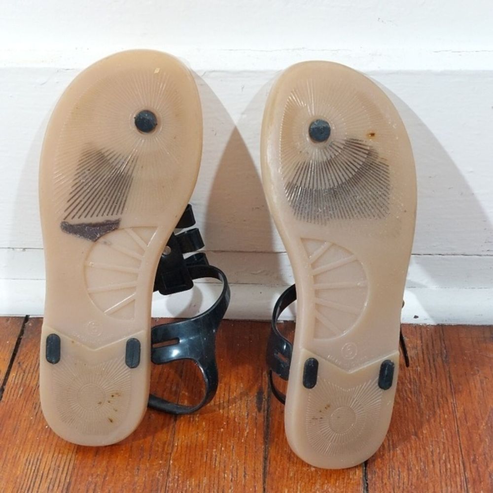 Kate Spade Black Ladder Bow Gold Studded Jelly Sandals Size 6 - Picture 7 of 8